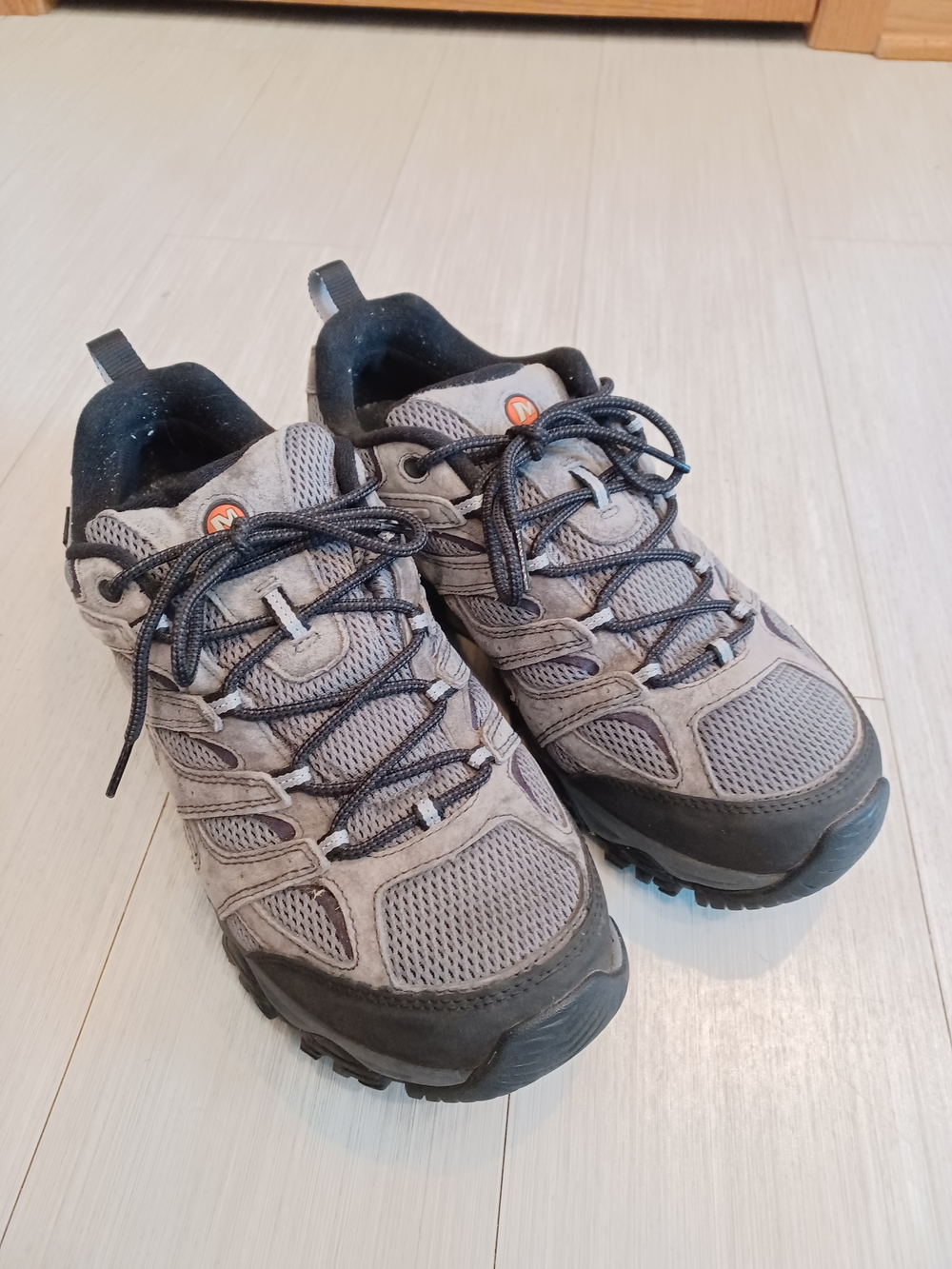 Men's Merrell Vibram Grey Athletic Trail Shoes with Mesh Upper, Size 11 Wide